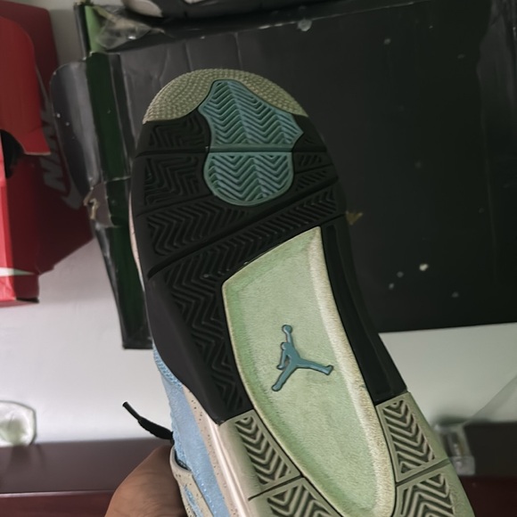 Jordan 4 University Blue - Picture 5 of 5